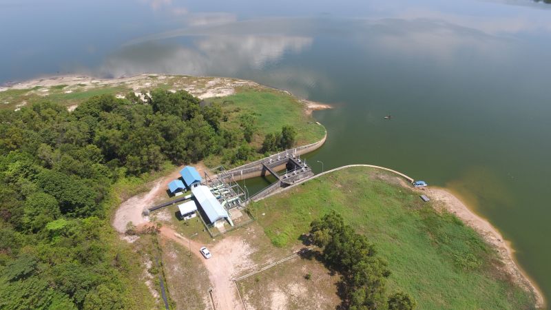 Intake ATB di Dam Duriangkang. SWRO yang tidak ekonomis, membuat ATB tetap memilih memanfaatkan air baku dari lima dam tadah hujan untuk diolah sebagai air bersih.