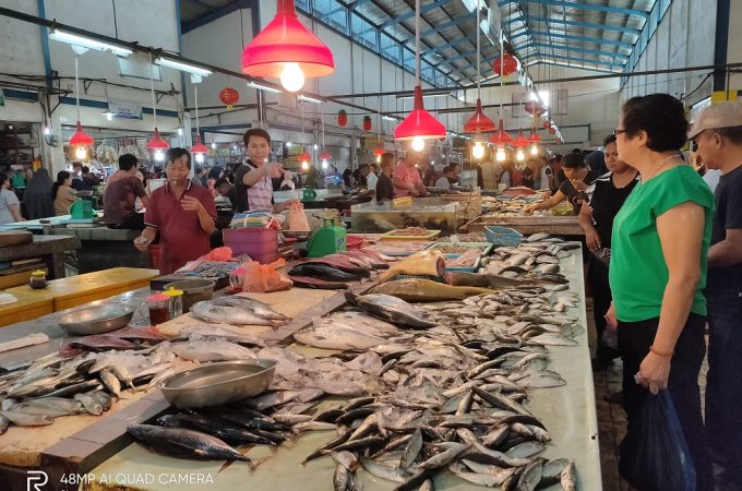 Berburu Kuliner dan Hewan Laut Segar di Pasar Cahaya Garden, Batam